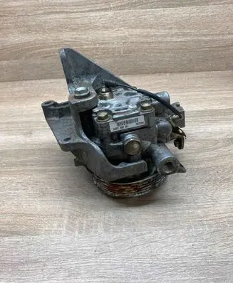 Subaru Legacy Power steering pump 34401AG03A 0072064