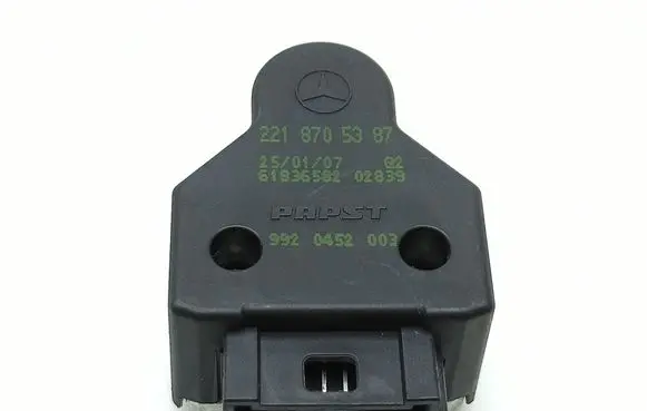 Mercedes-Benz S W221 Sensor 2218705387