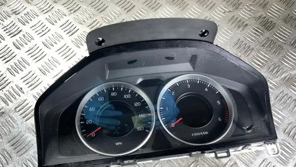 Volvo V60 Speedometer (instrument cluster) 31343328AA 31343328