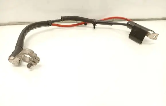 Seat Leon (5F) Positive cable (battery) 