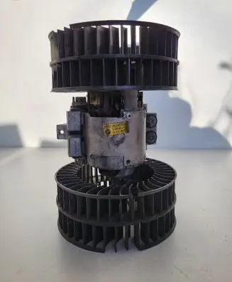 BMW 7 E38 Heater fan/blower 8391809