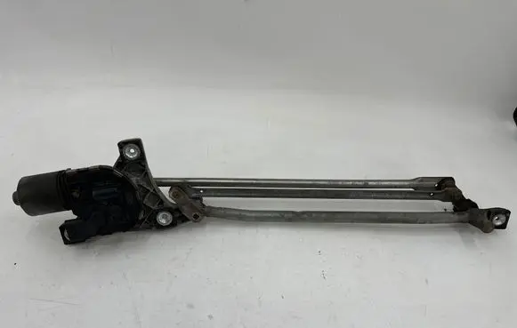 Front wiper linkage and motor