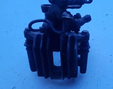 Volkswagen Golf Plus Rear brake caliper