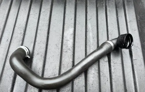 Volvo S90, V90 Engine coolant pipe/hose 31439753