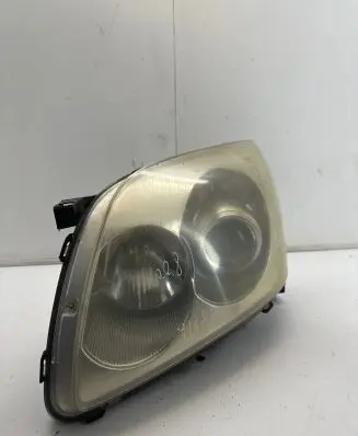 Toyota Avensis T250 Headlight/headlamp