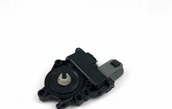KIA Pro Cee'd III Front door window regulator motor 82450J7010