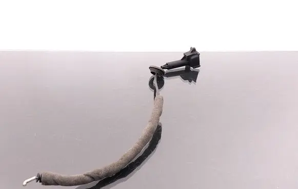 Audi A8 S8 D3 4E Fuel cap flap release cable 4E0810899B