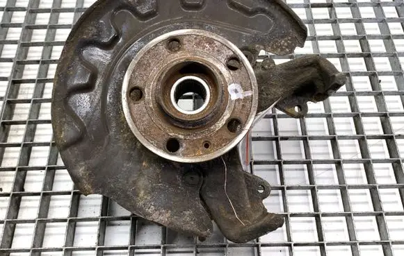 Skoda Fabia Mk3 (NJ) Front wheel hub spindle knuckle 