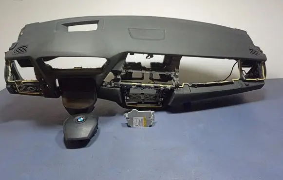 BMW X6 E71 Dashboard 70W1011