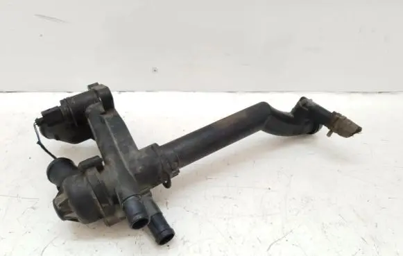 Volkswagen Polo IV 9N3 Thermostat 03C121111B