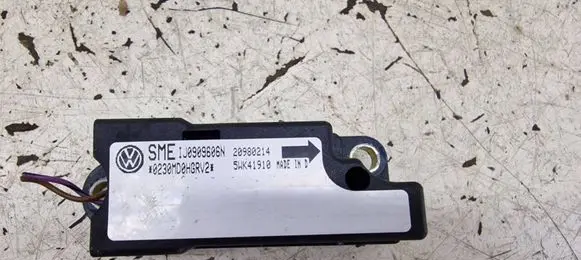 Volkswagen PASSAT B5 Airbag deployment crash/impact sensor 5WK41910