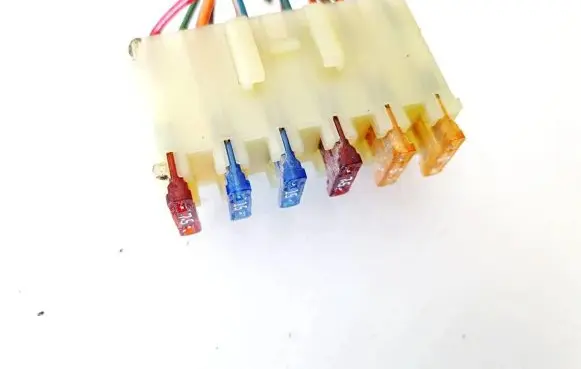 Land Rover Range Rover Sport L320 Fuse box set xui500071a 28028576