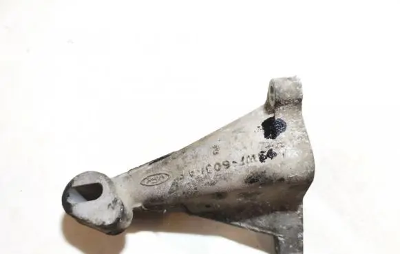 Ford Scorpio Engine mounting bracket 95WF6031AF