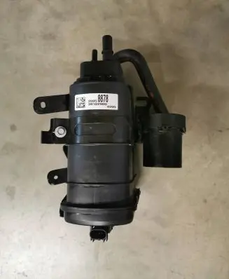 Chevrolet Corvette C7 Active carbon filter fuel vapour canister 20958878
