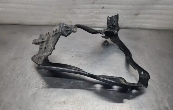 Mercedes-Benz E W212 Headlight/headlamp mounting bracket PP212620021