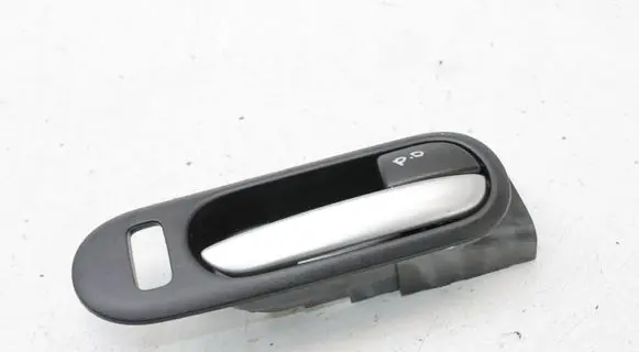 Mazda CX-7 Front door interior handle