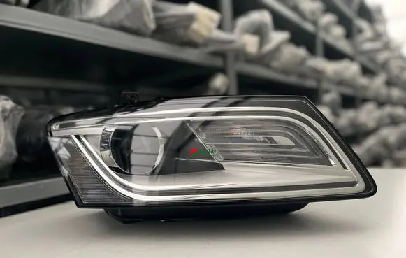 Audi Q5 SQ5 FY Headlight/headlamp 8R0941006