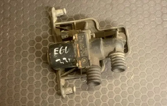 Coolant heater control valve