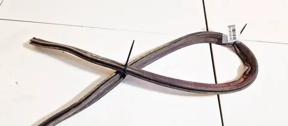 Volkswagen Golf II Engine compartment rubber 