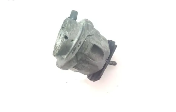 BMW 5 E60 E61 Engine mount bracket