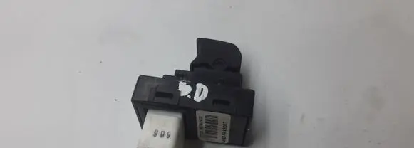 KIA Ceed Electric window control switch 935751H100