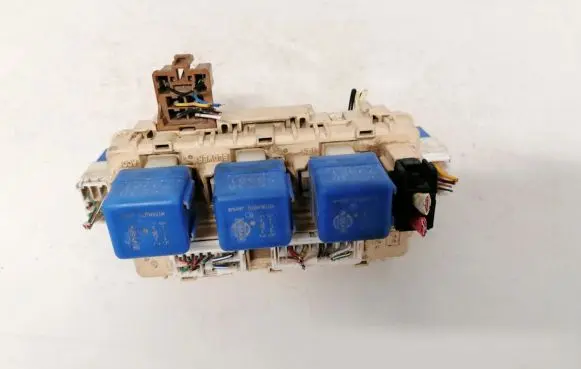 Nissan X-Trail T30 Fuse box set