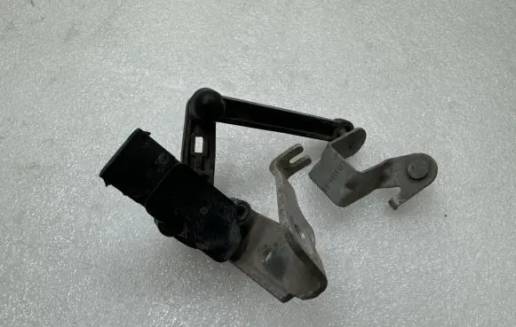 BMW i3 Headlight/headlamp level sensor 6870200 3511803892 10172401693