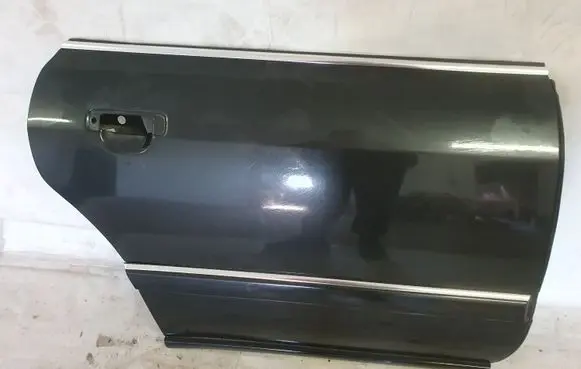 Audi A8 S8 D2 4D Rear door