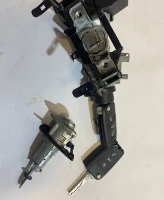 Skoda Fabia Mk3 (NJ) Ignition lock 6C0905865 0001551334 412075