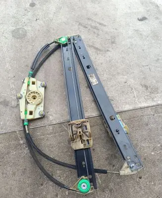 Audi Q7 4L Rear door window regulator with motor 4L0839462A