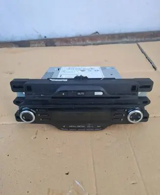 Alfa Romeo Giulietta Radio/CD/DVD/GPS head unit 1560968770