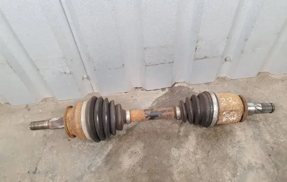 Nissan Navara D40 Front driveshaft 