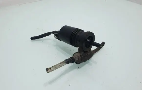 Nissan Micra Windscreen/windshield washer pump 30097