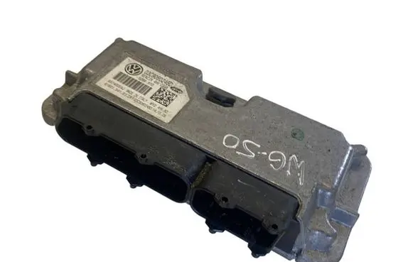 Volkswagen Golf VI Engine control unit/module 03C906024BD 5299H10 857400AEJ