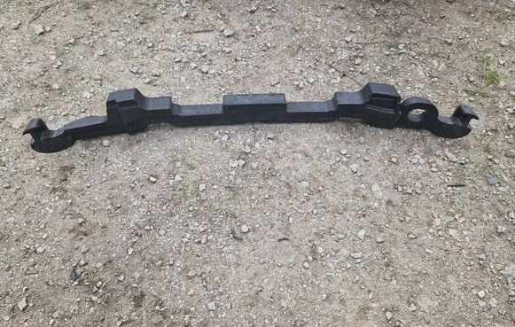 Front bumper foam support bar