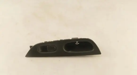Nissan X-Trail T32 Electric window control switch 829614CE0A