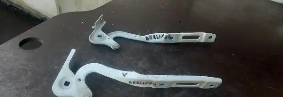 Citroen Berlingo Engine bonnet/hood hinges 9816485080