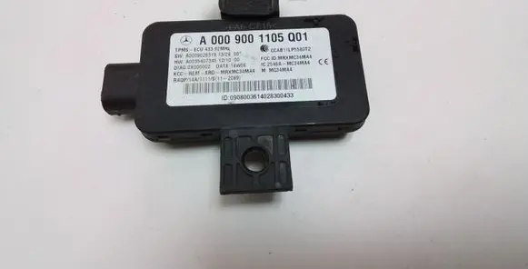 Mercedes-Benz C AMG W205 Tire pressure control unit A0009001105