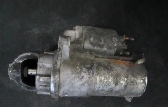 Opel Zafira A Starter motor 9000934 m220c028