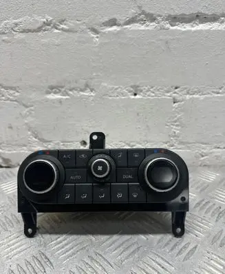 Nissan Qashqai Climate control unit 27500BB60A C3529