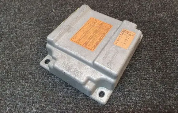 Mazda 323 F Airbag control unit/module B25E57K30B