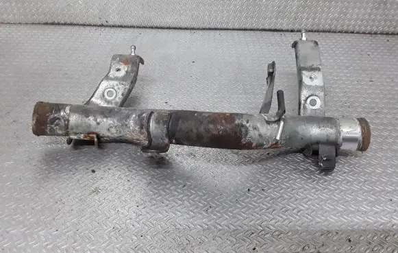 Lexus IS 220D-250-350 Engine coolant pipe/hose
