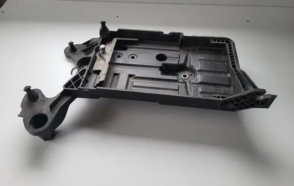 Skoda Octavia Mk3 (5E) Battery tray 