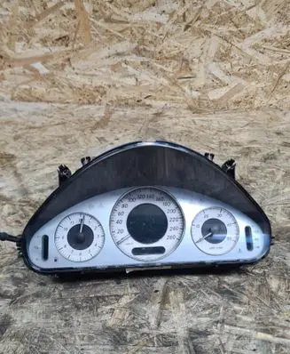 Mercedes-Benz E W211 Speedometer (instrument cluster) A2115408947 110080284038 019469