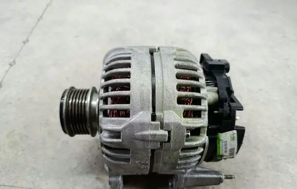 Seat Ibiza IV (6J,6P) Generator/alternator 305524