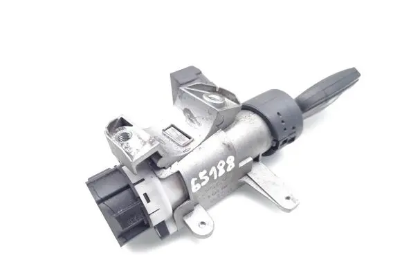 Volvo XC90 Ignition lock 28162483 8688800