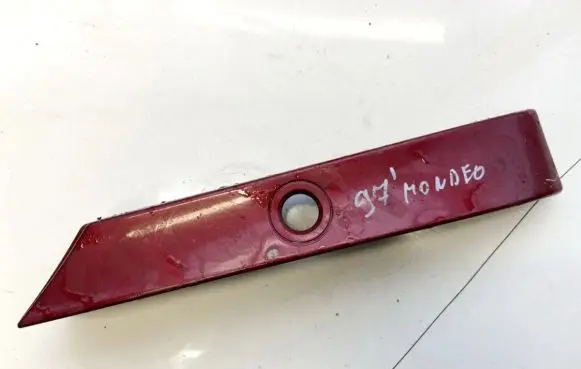Under headlight/headlamp trim