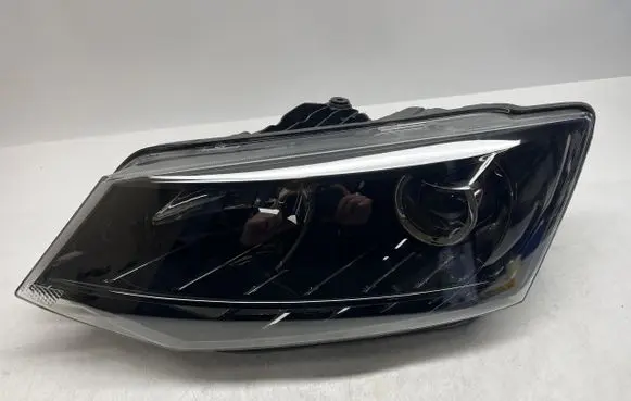 Skoda Fabia Mk3 (NJ) Headlight/headlamp 6V19941015B