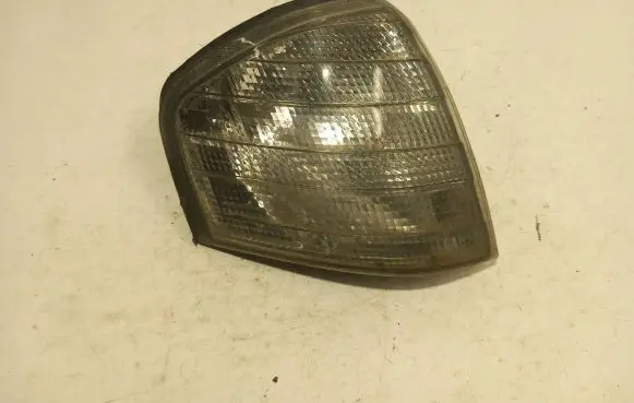 Mercedes-Benz C W202 Front indicator light 183357b