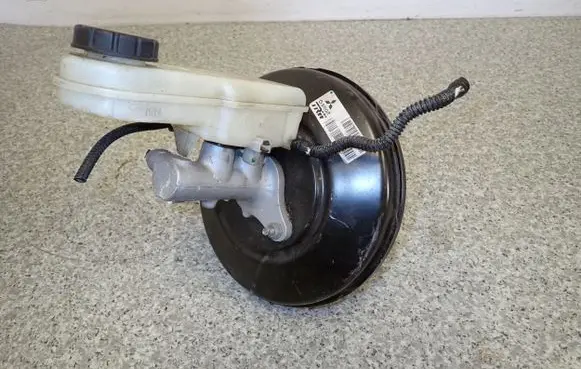 Mitsubishi Colt Brake booster PMR955871